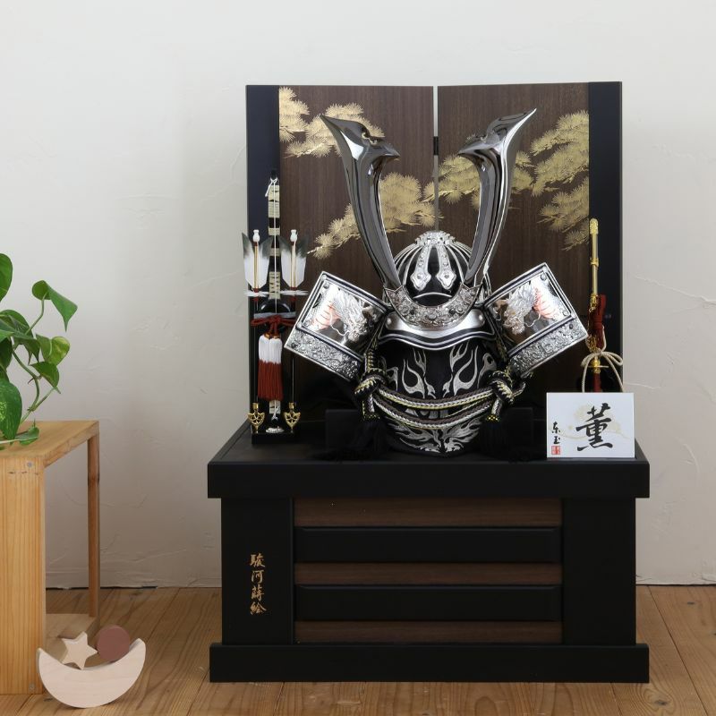 着用収納飾り-25号銀盛龍彫金