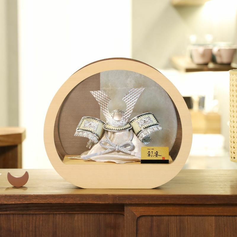 五月人形 ケース入り飾り-銀中鍬形